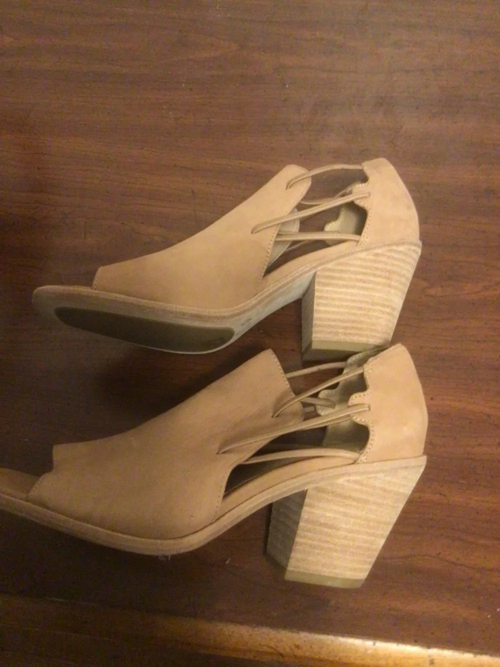 Eileen Fisher chunk heel cut out side with elastic stretch SZ 9 pri